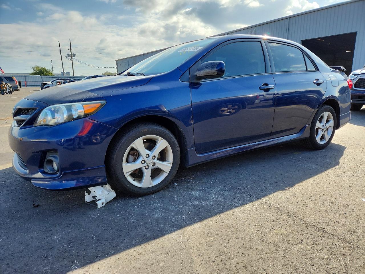 2013 TOYOTA COROLLA