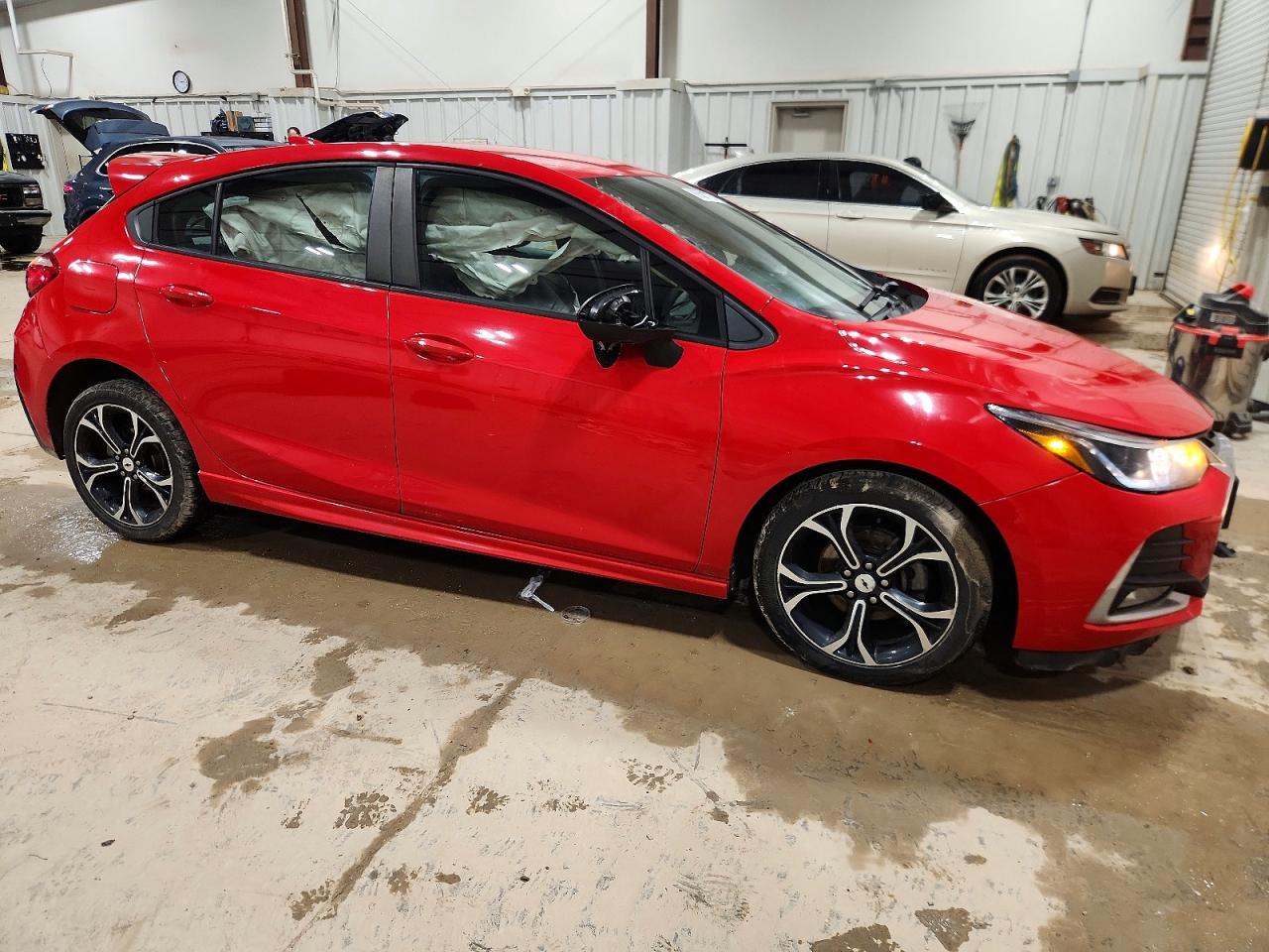 2019 CHEVROLET CRUZE LT photo 4