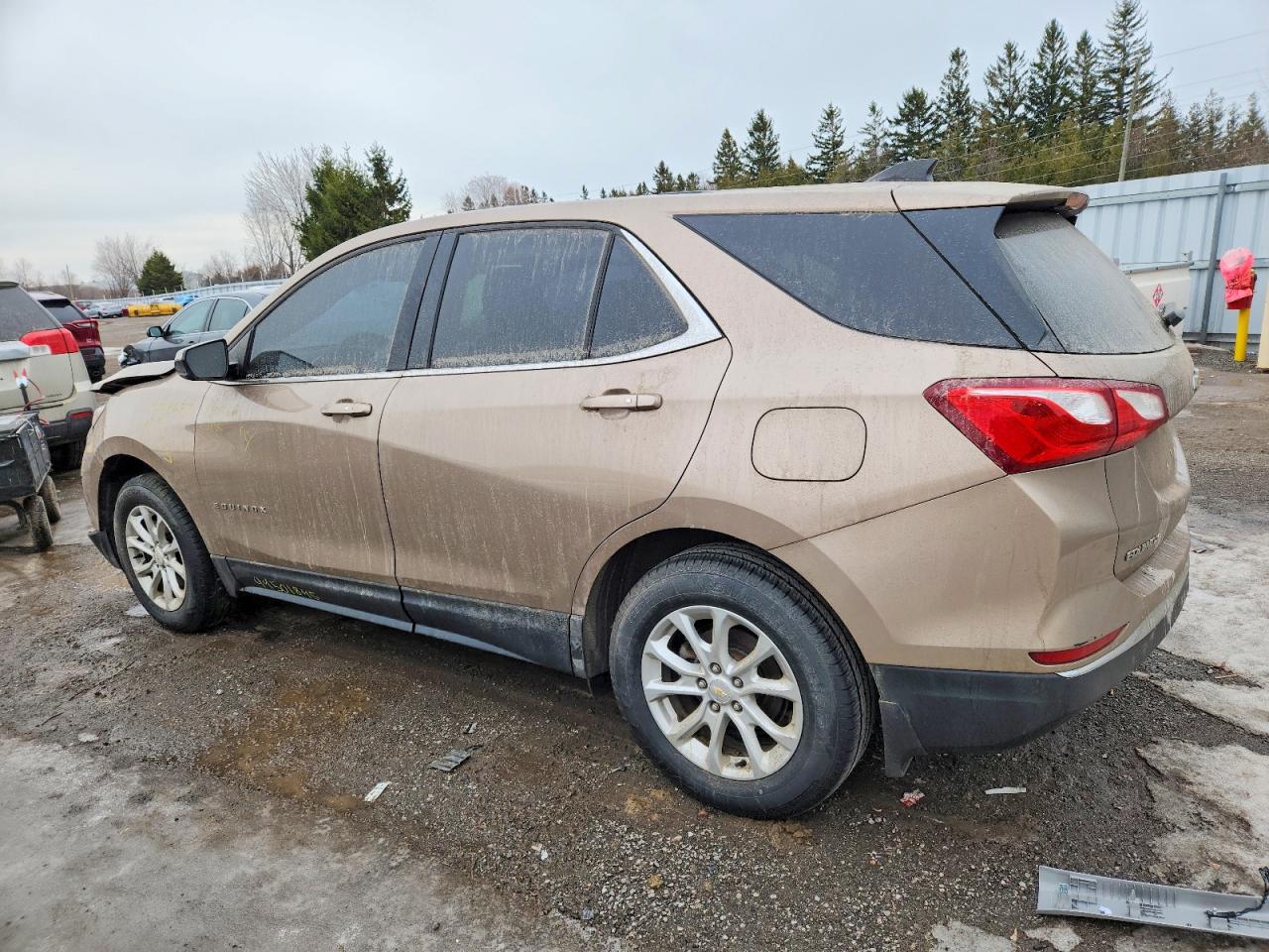 2018 CHEVROLET EQUINOX LT photo 2