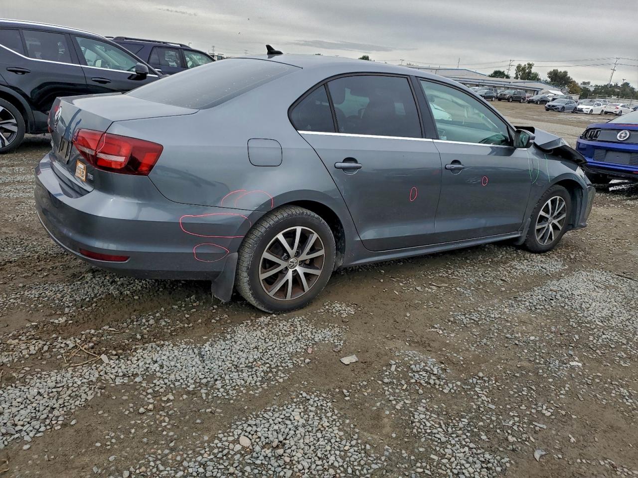 2017 VOLKSWAGEN JETTA SE photo 5