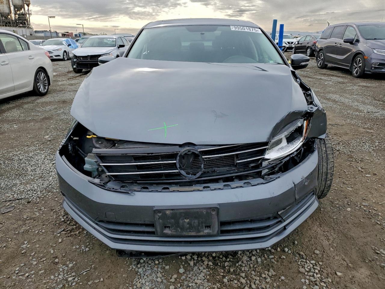 2017 VOLKSWAGEN JETTA SE photo 9