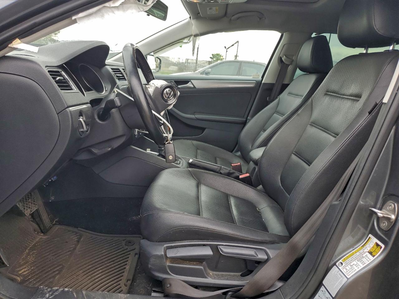 2017 VOLKSWAGEN JETTA SE photo 13