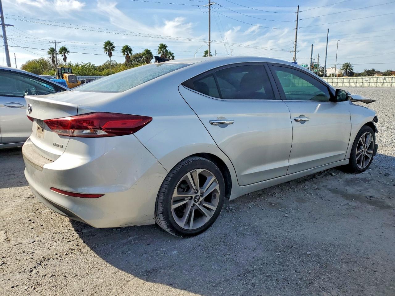 2017 HYUNDAI ELANTRA SE photo 3
