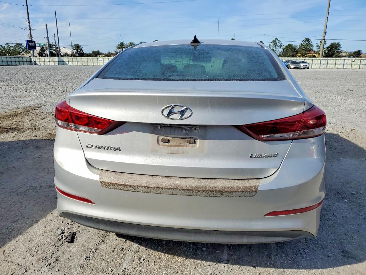 2017 HYUNDAI ELANTRA SE photo 6