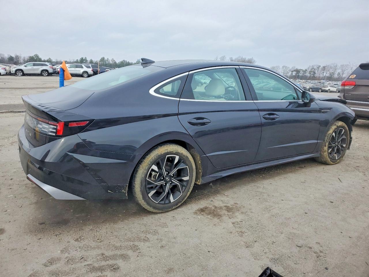 2024 HYUNDAI SONATA SEL photo 3