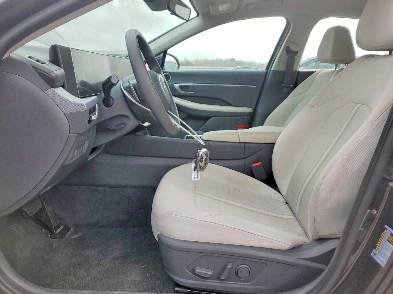 2024 HYUNDAI SONATA SEL photo 7