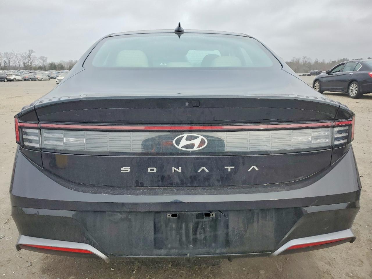 2024 HYUNDAI SONATA SEL photo 6