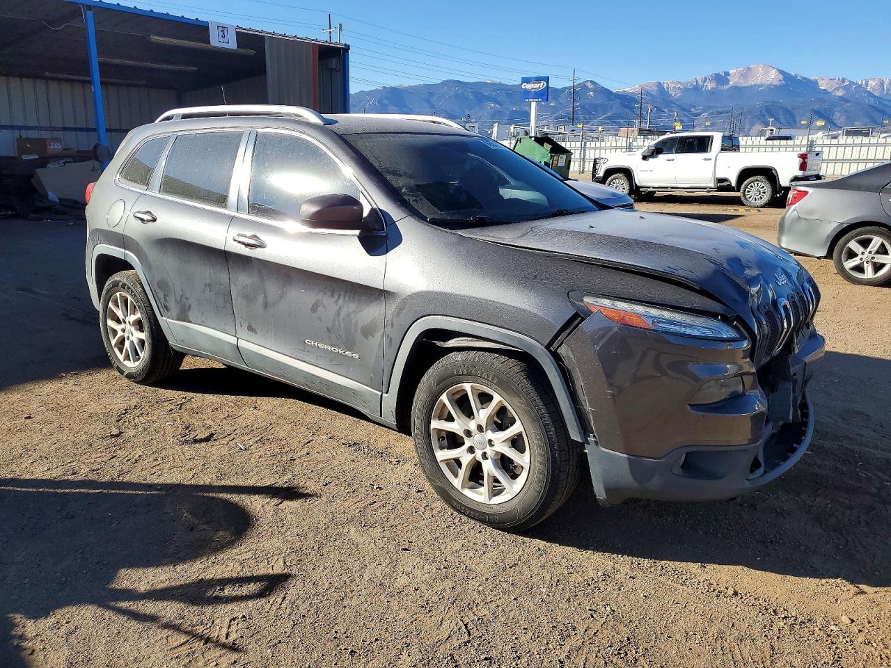 2016 JEEP CHEROKEE LATITUDE photo 4