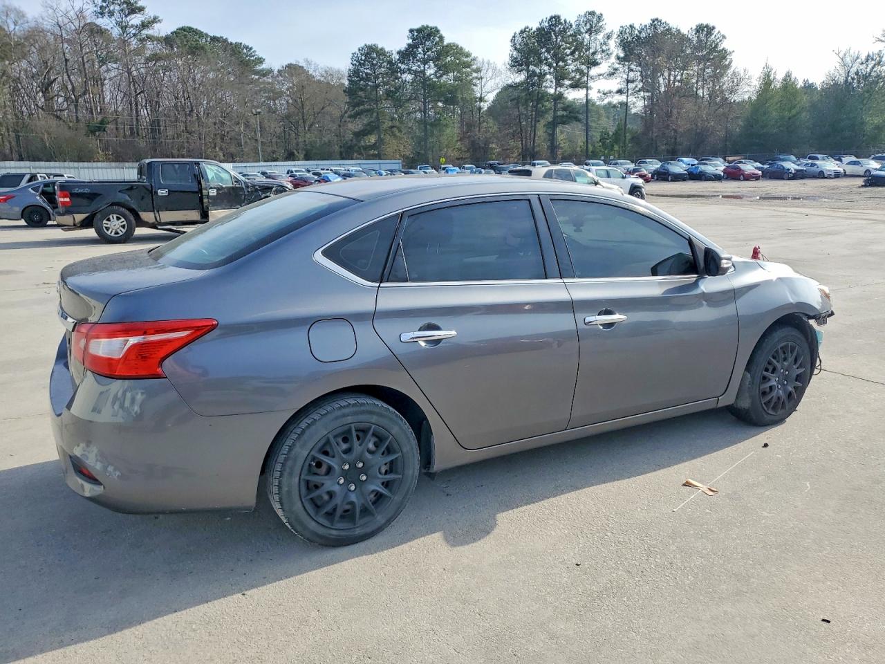 2016 NISSAN SENTRA S photo 3