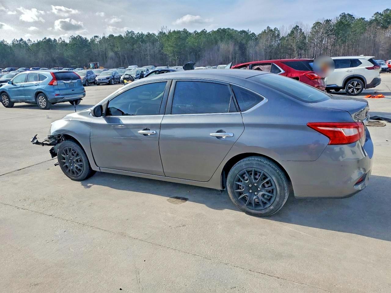 2016 NISSAN SENTRA S photo 2