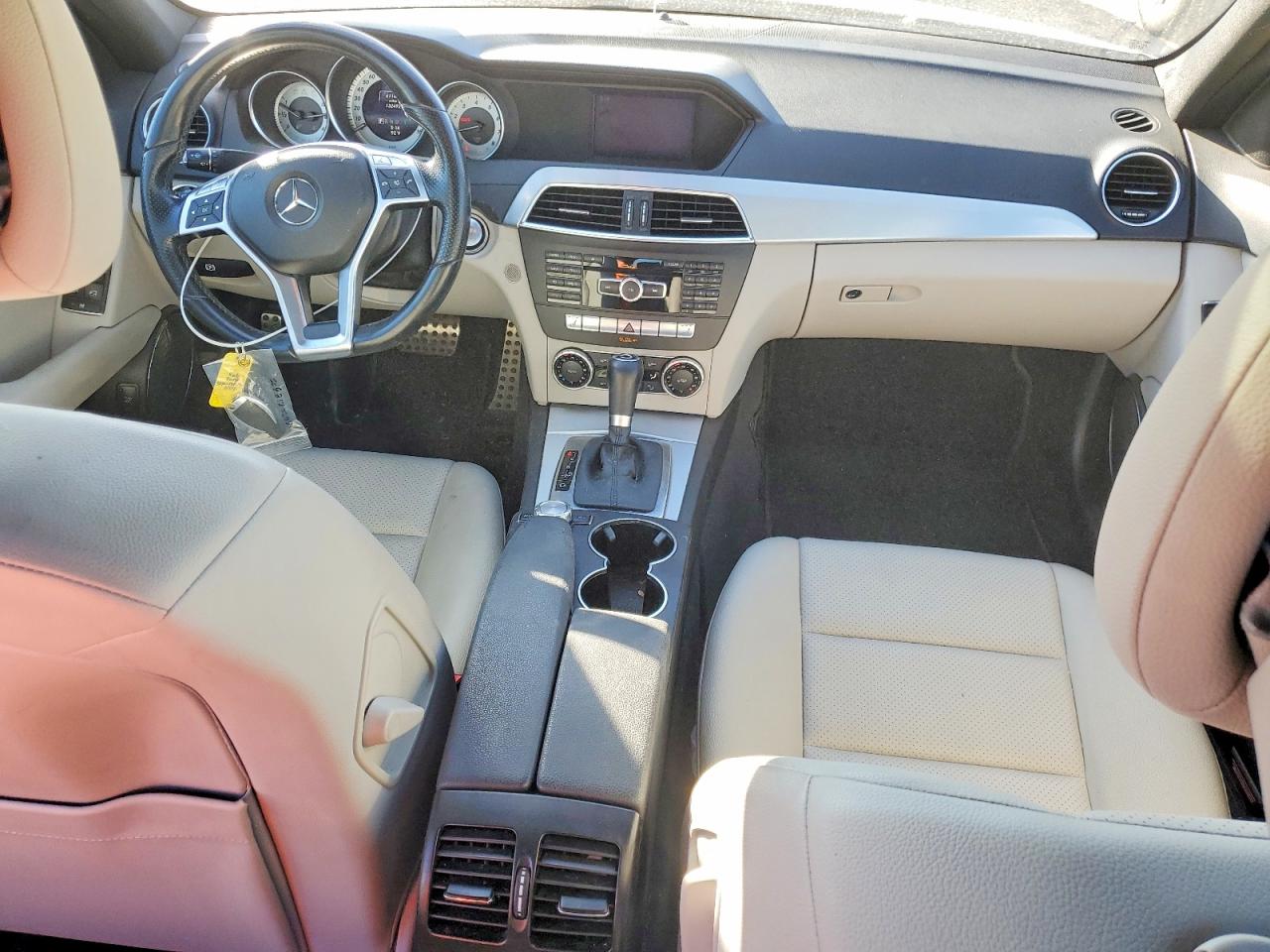 2014 MERCEDES-BENZ C 250 photo 8