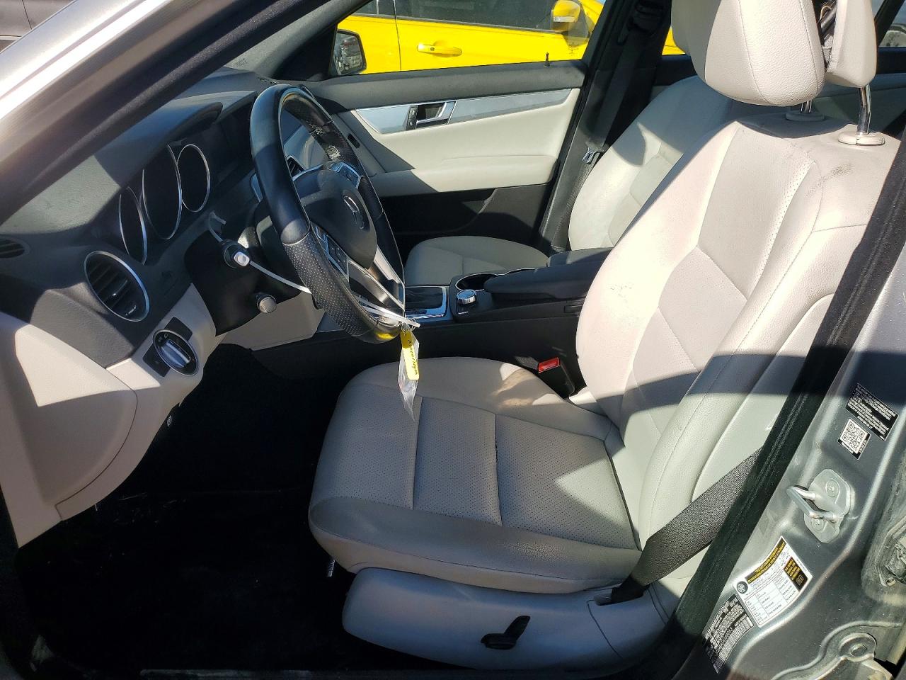 2014 MERCEDES-BENZ C 250 photo 7