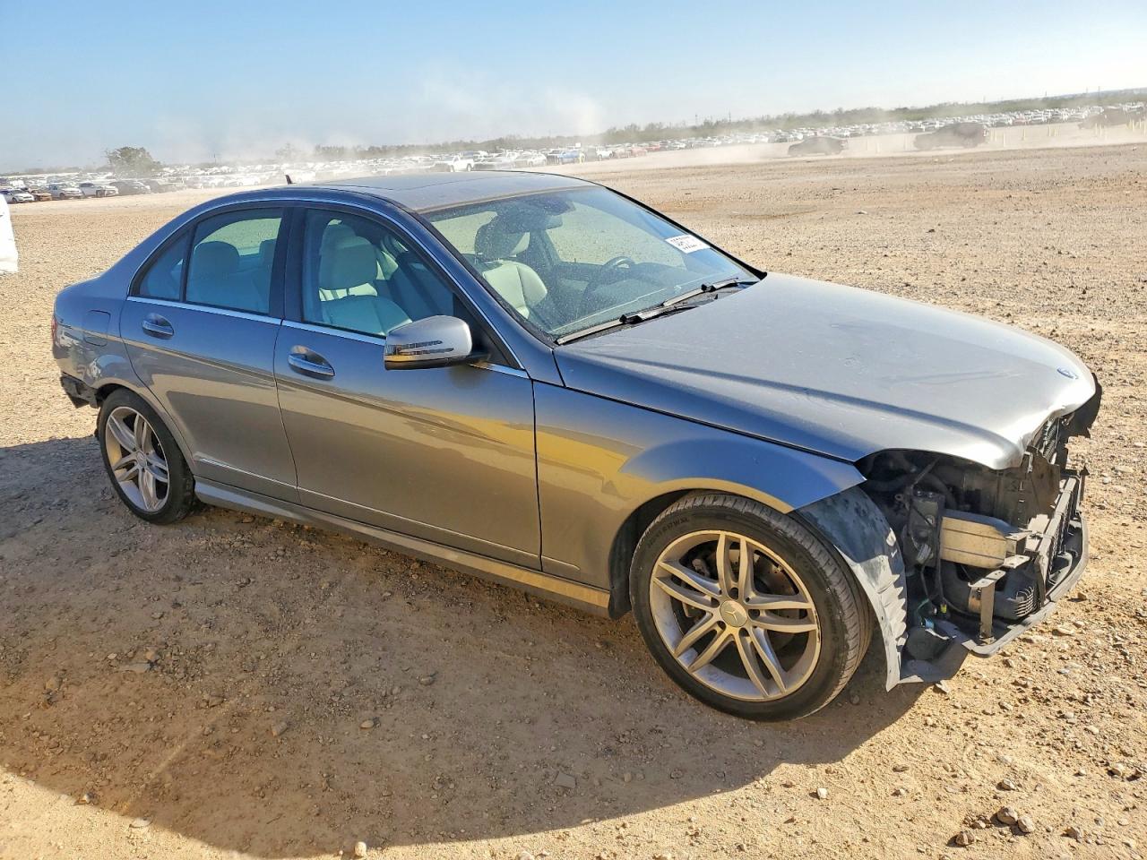 2014 MERCEDES-BENZ C 250 photo 4