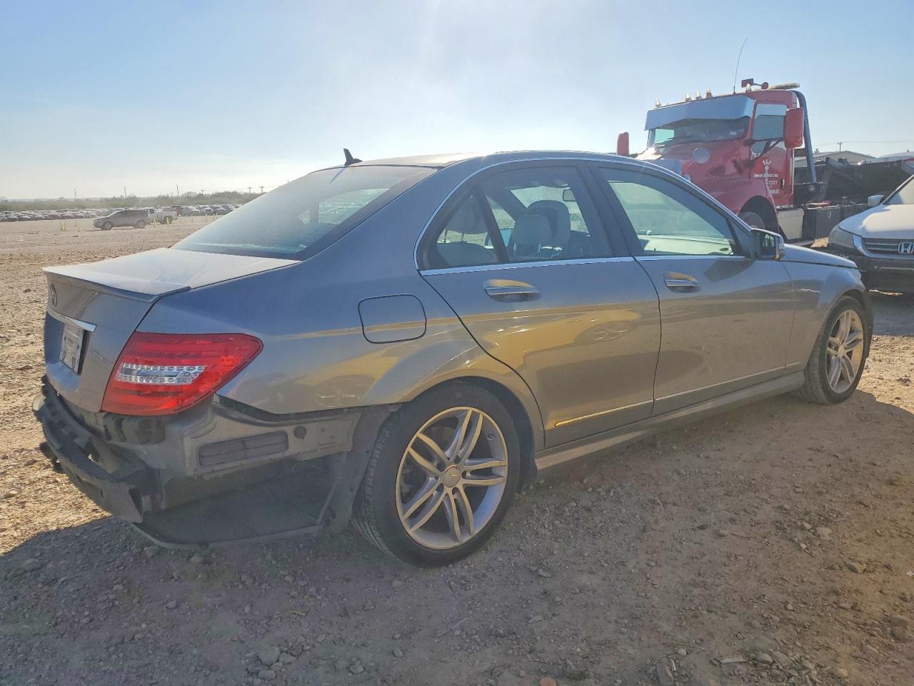 2014 MERCEDES-BENZ C 250 photo 3