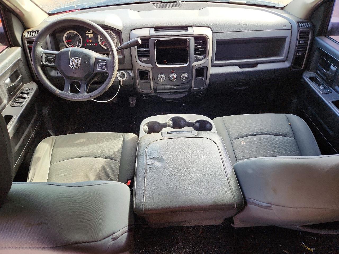 2013 RAM 1500 ST photo 8