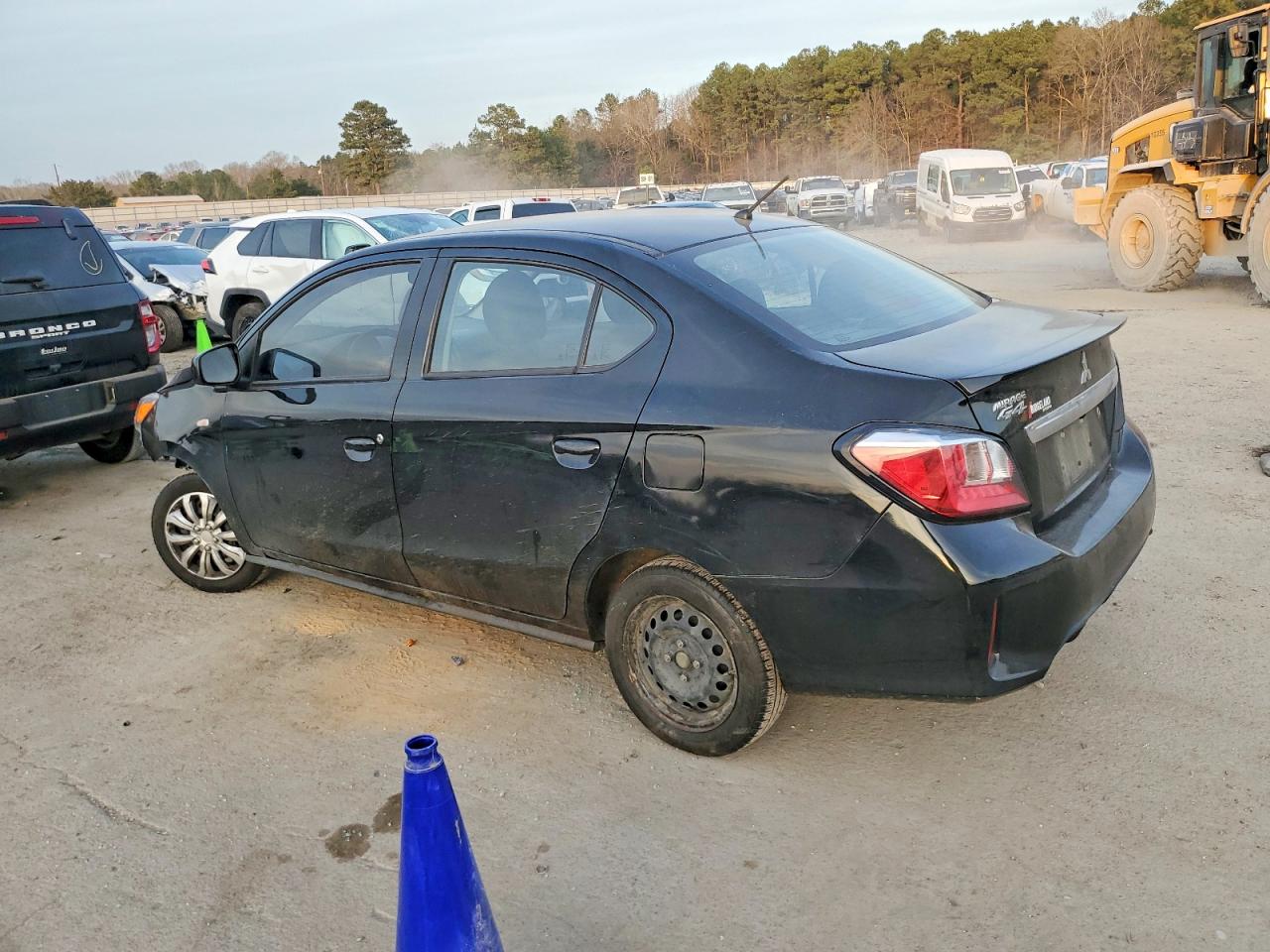 2024 MITSUBISHI MIRAGE G4 ES photo 2