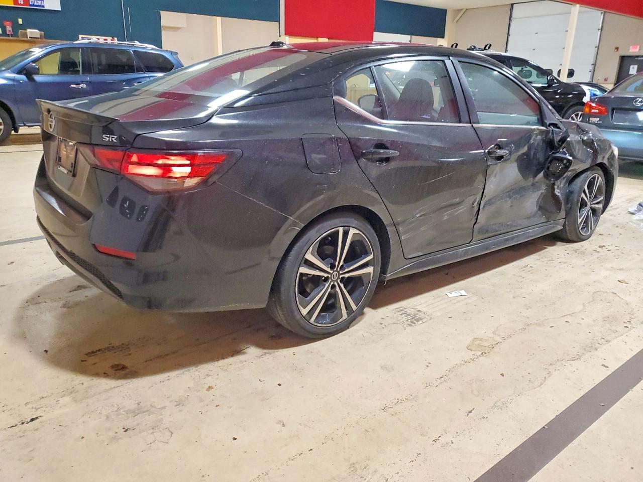 2022 NISSAN SENTRA SR photo 3