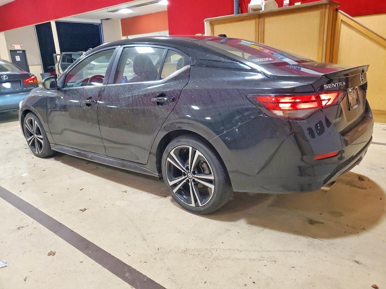 2022 NISSAN SENTRA SR photo 2