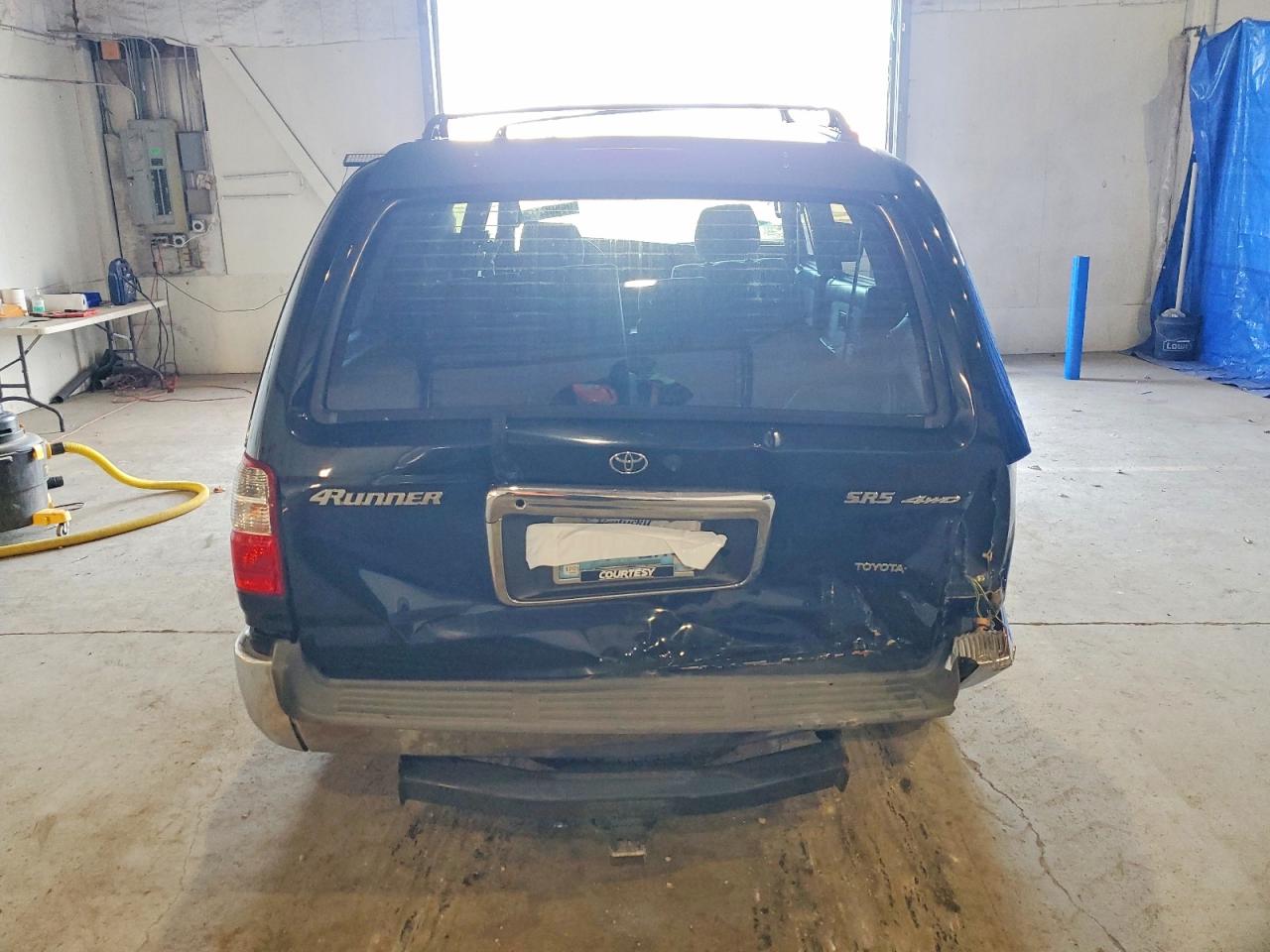 2002 TOYOTA 4RUNNER SR5 photo 6