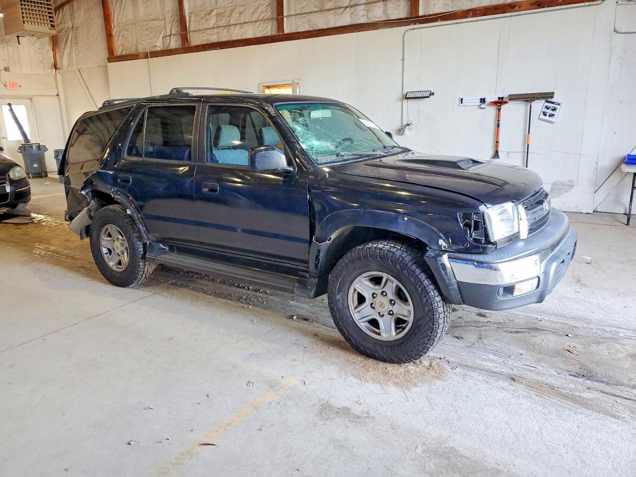 2002 TOYOTA 4RUNNER SR5 photo 4
