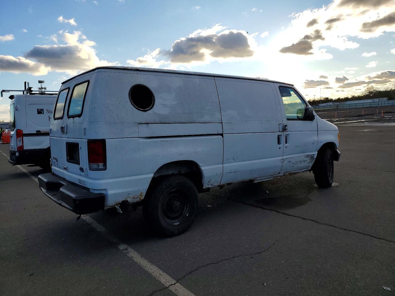 1997 FORD ECONOLINE E350 VAN photo 3