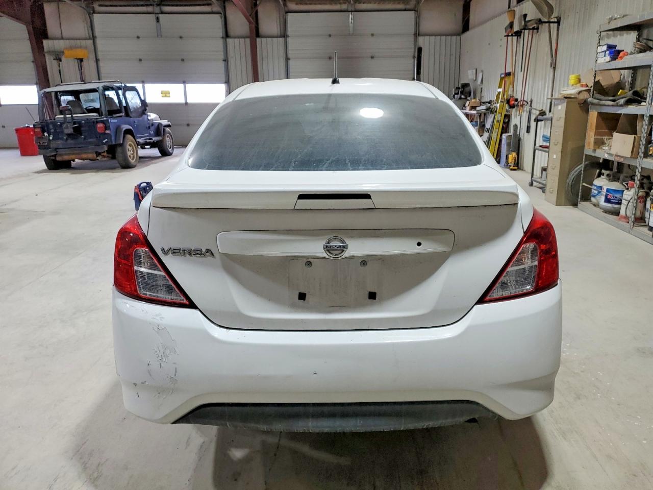 2018 NISSAN VERSA S photo 6