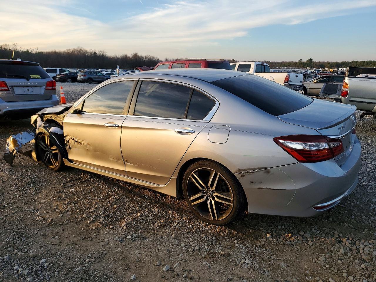 2016 HONDA ACCORD SPORT photo 2