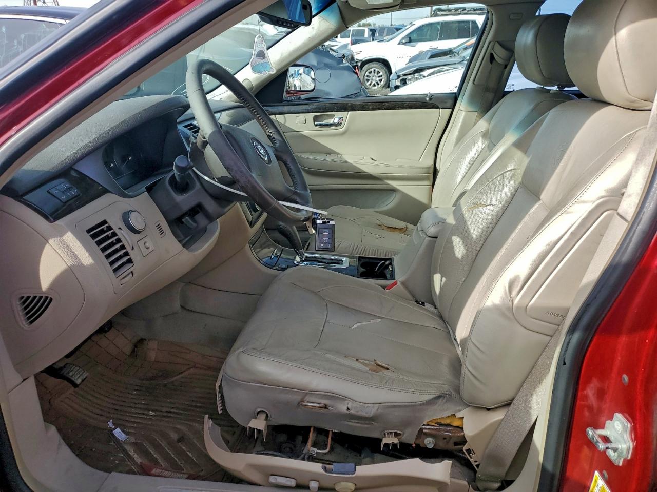2008 CADILLAC DTS photo 13