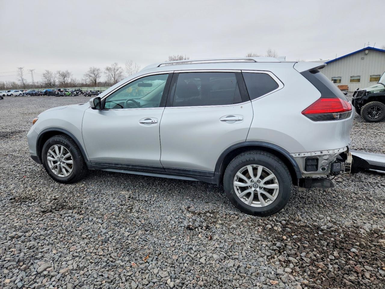 2017 NISSAN ROGUE S photo 2