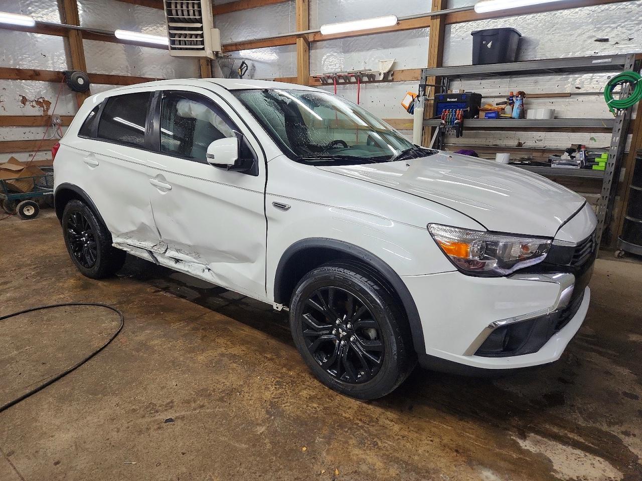 2017 MITSUBISHI OUTLANDER SPORT ES photo 4
