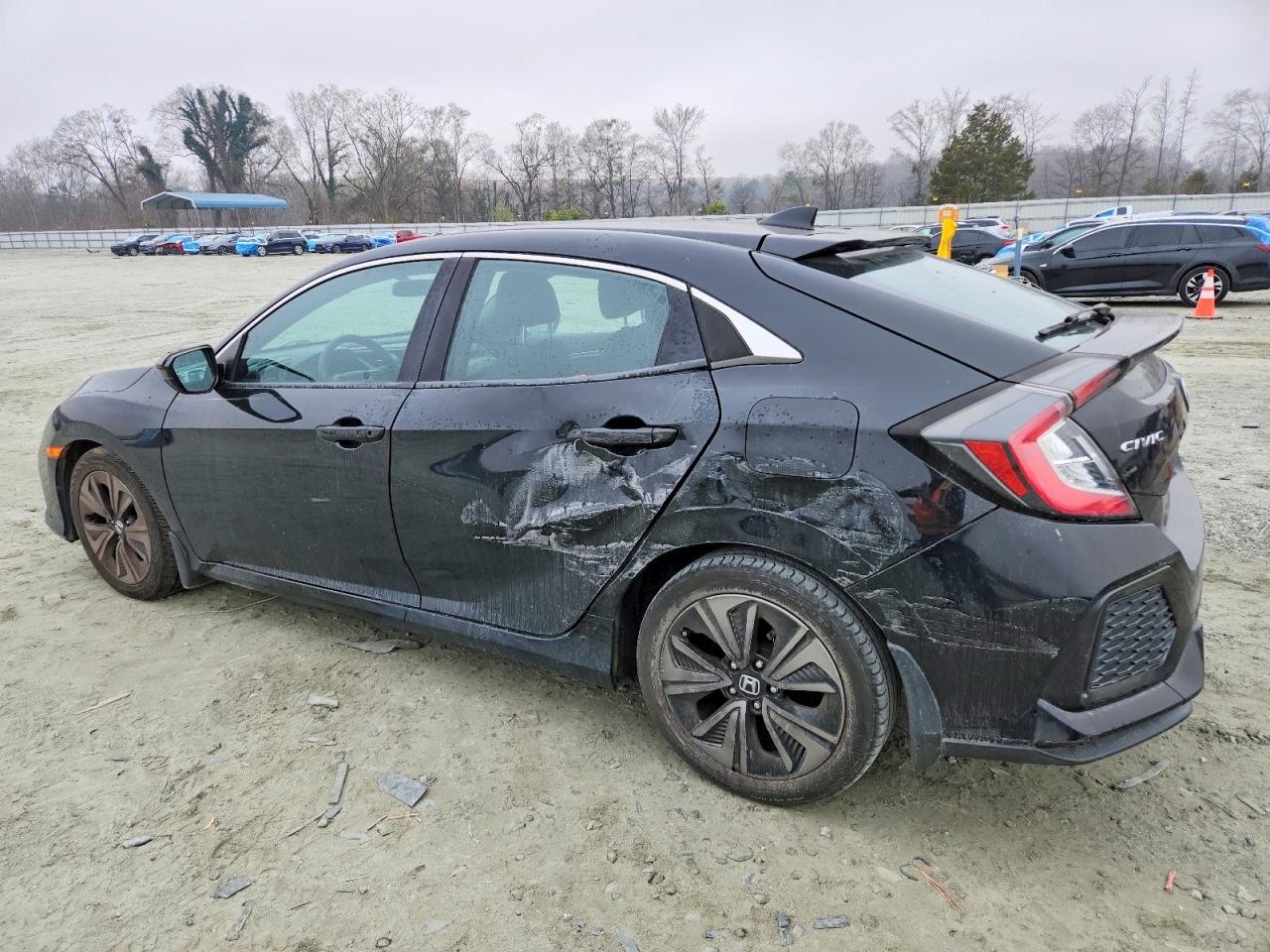 2017 HONDA CIVIC EX photo 2