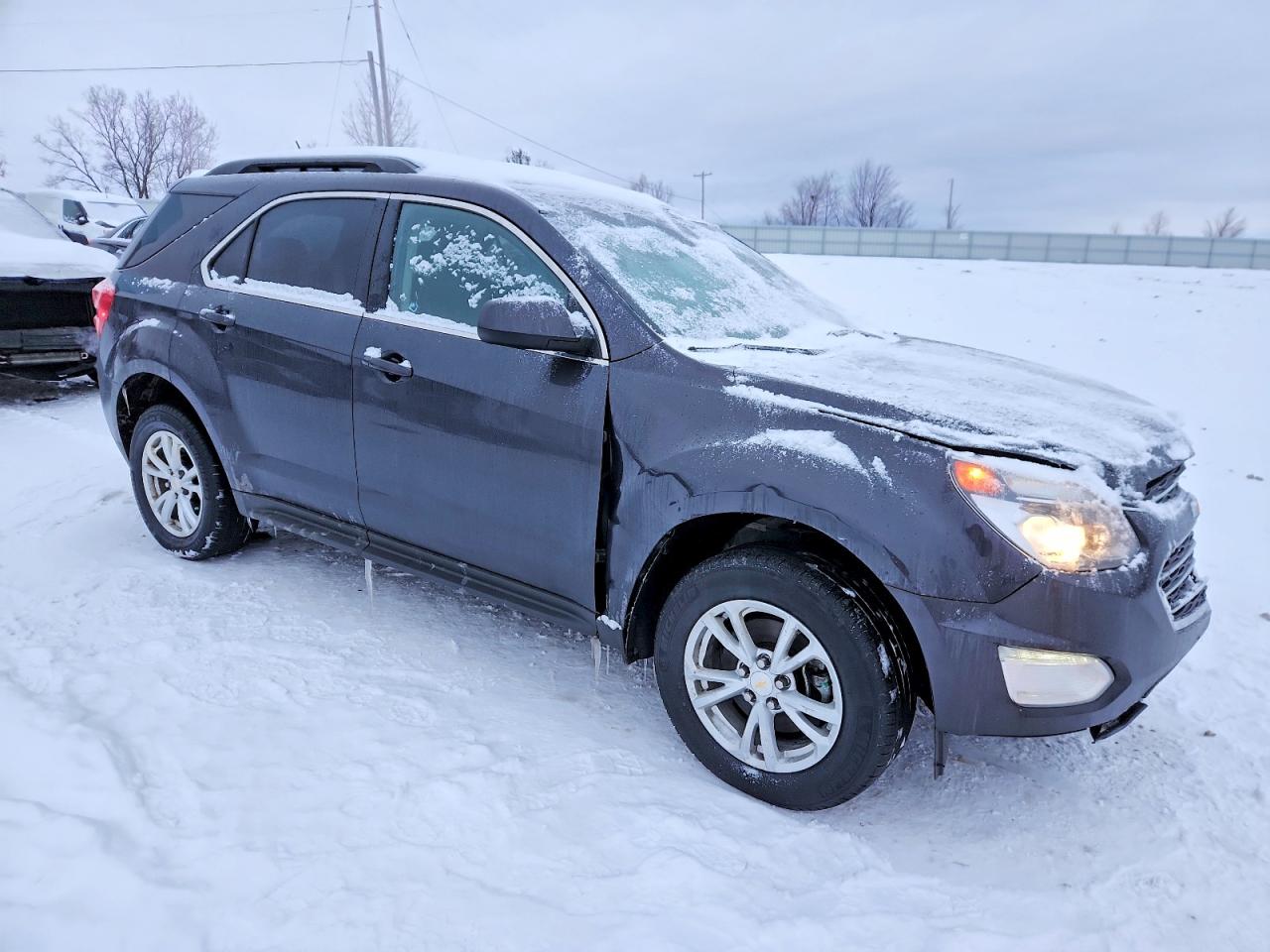 2016 CHEVROLET EQUINOX LT photo 4