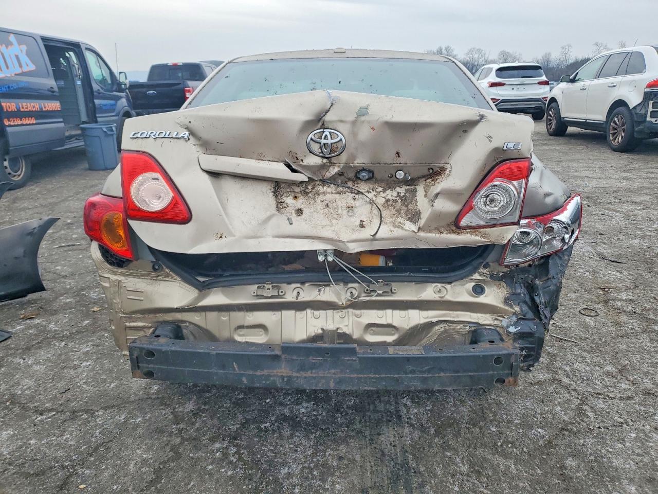 2010 TOYOTA COROLLA BASE photo 6