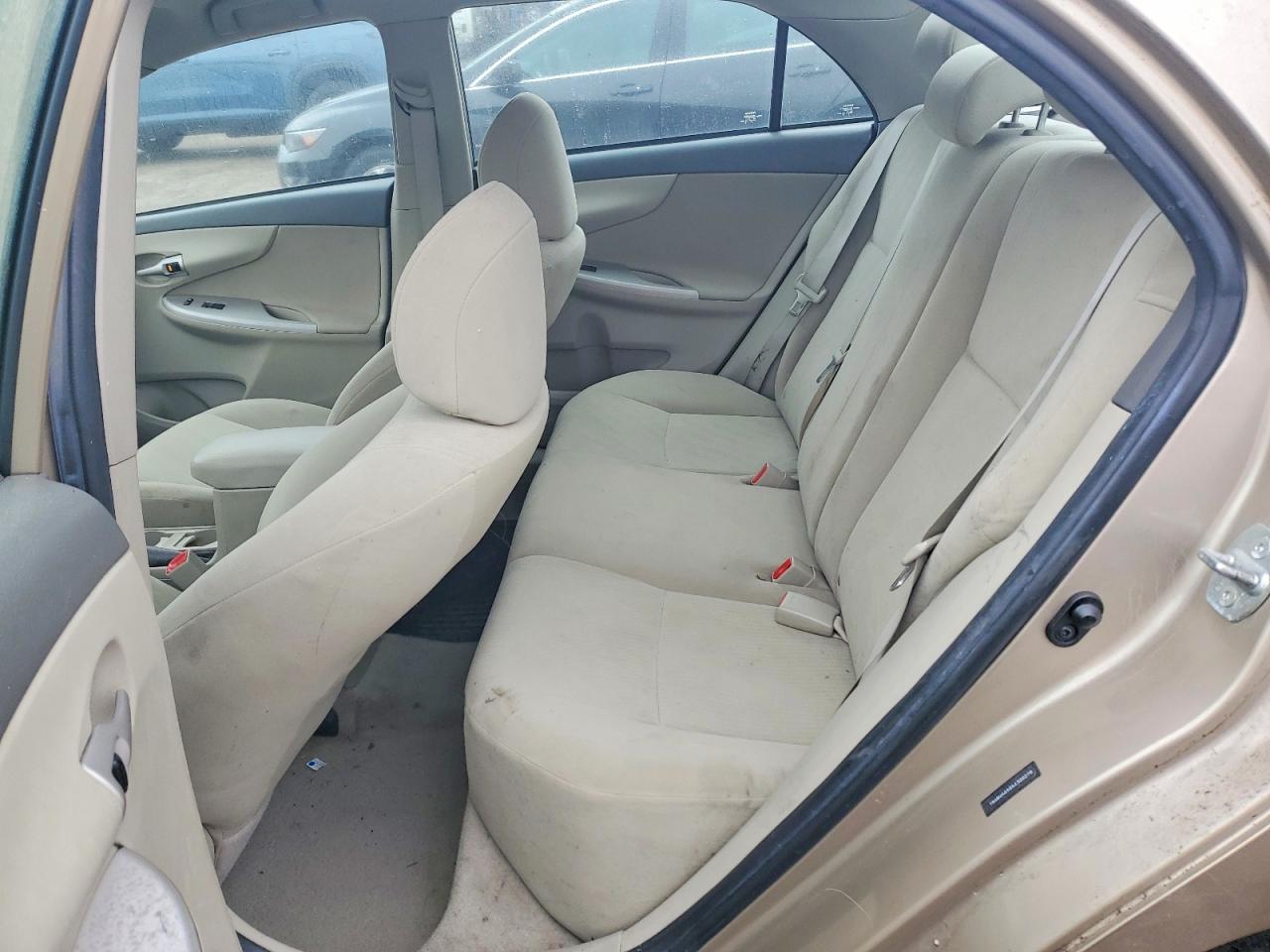 2010 TOYOTA COROLLA BASE photo 10