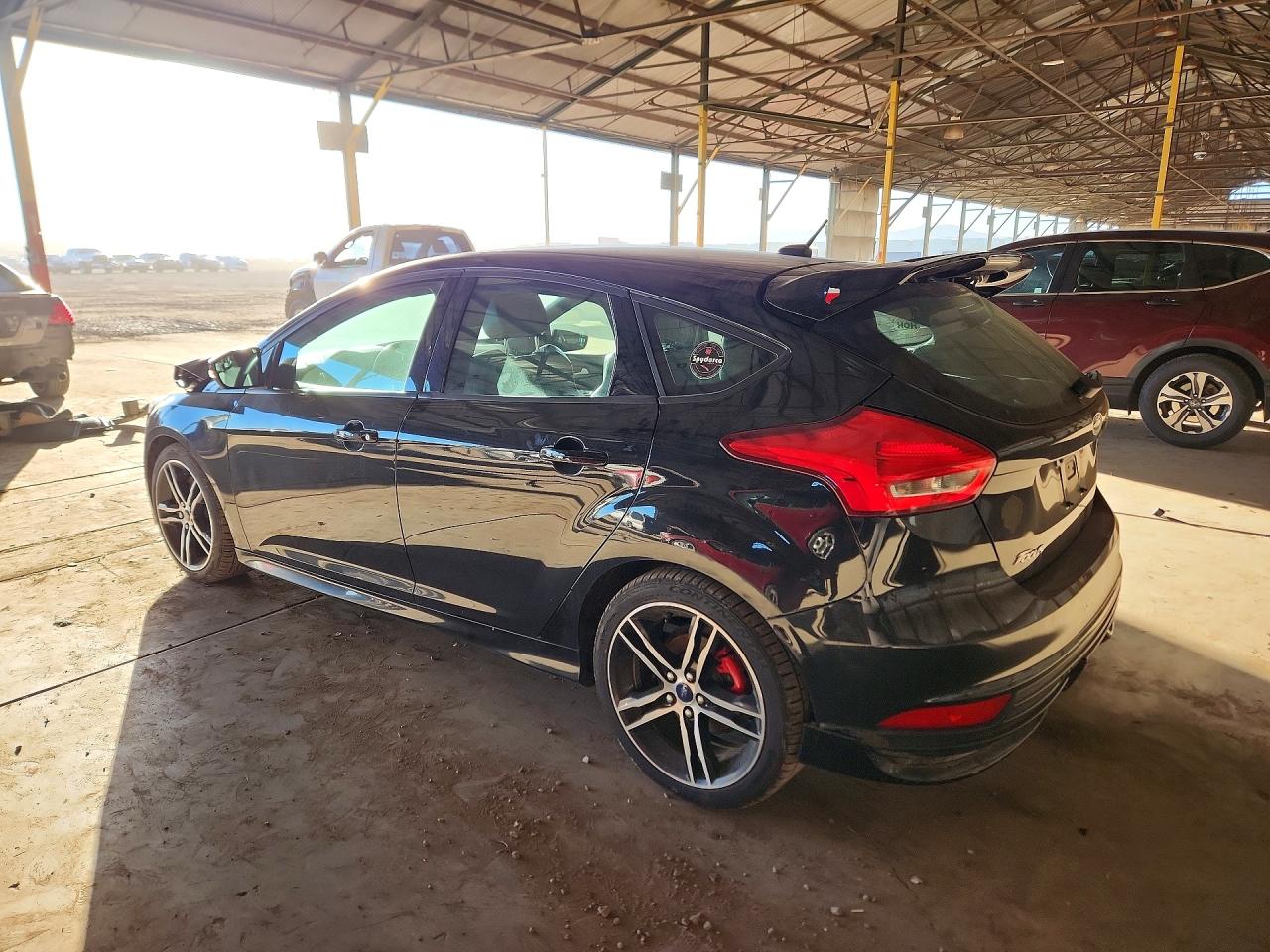 2017 FORD FOCUS ST photo 2