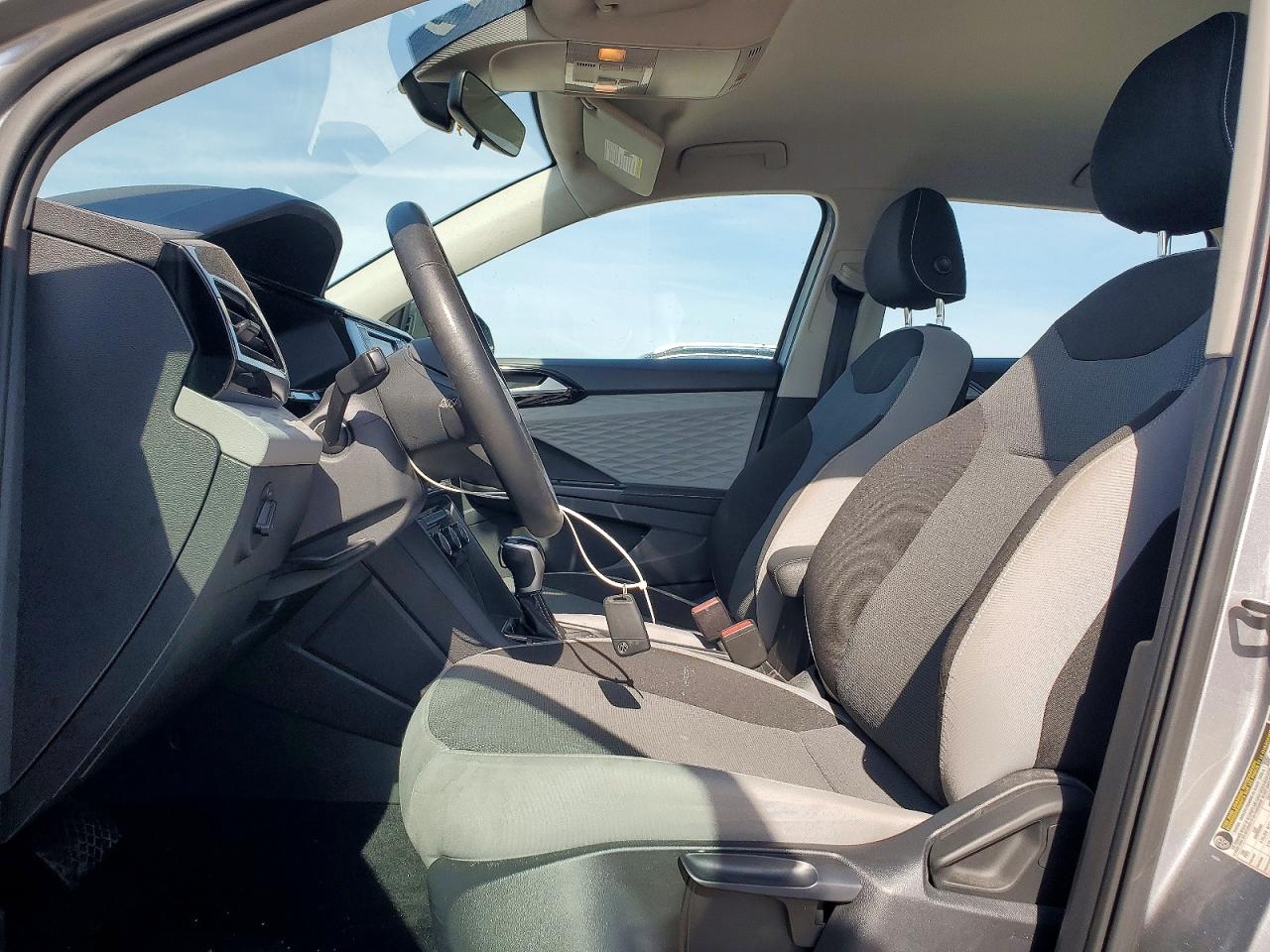 2024 VOLKSWAGEN TAOS S photo 7
