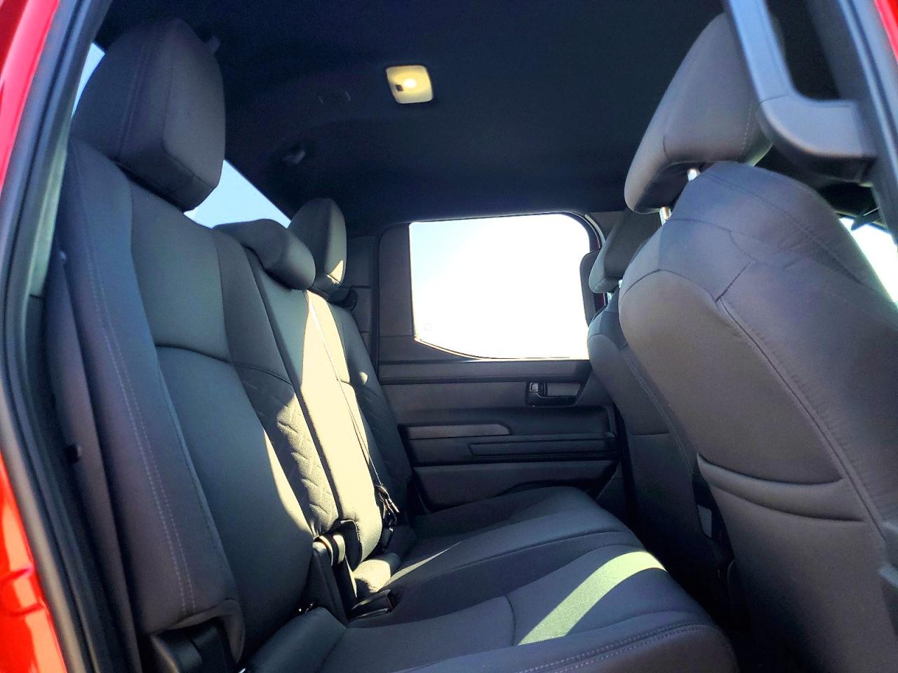 2025 TOYOTA TACOMA DOUBLE CAB photo 10