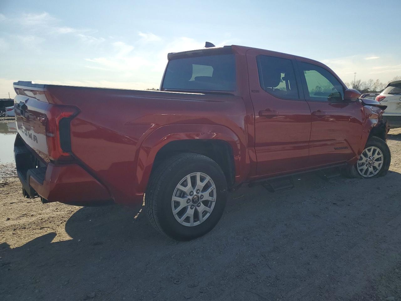 2025 TOYOTA TACOMA DOUBLE CAB photo 3