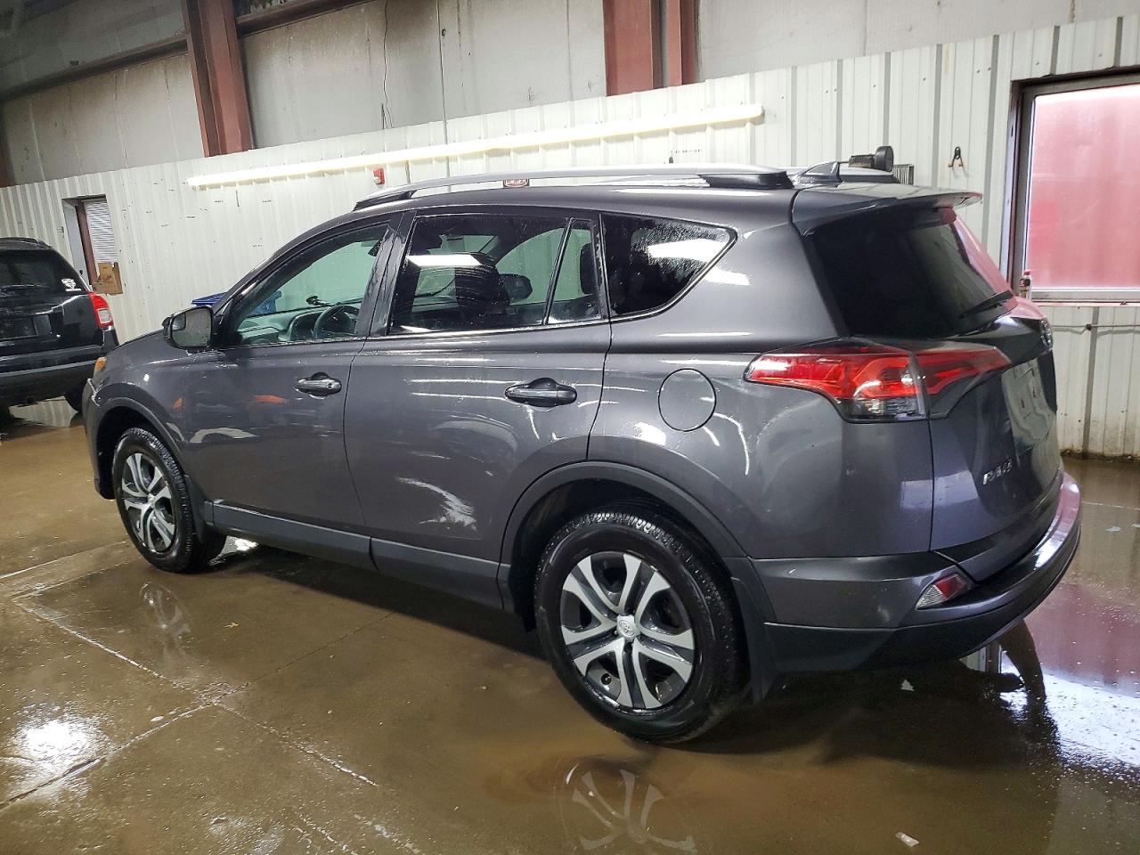 2017 TOYOTA RAV4 LE photo 2