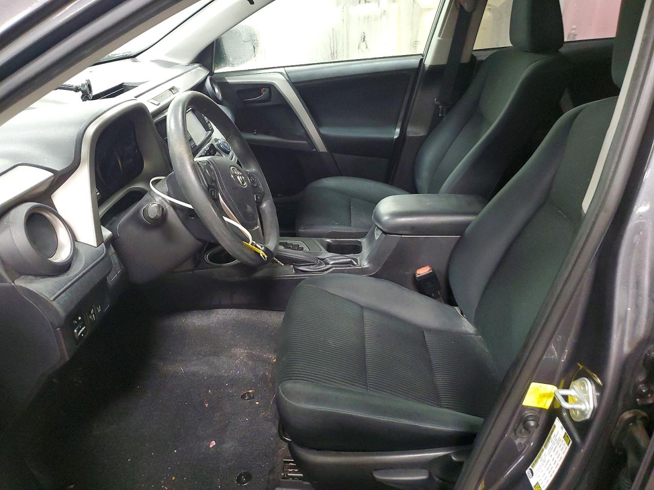 2017 TOYOTA RAV4 LE photo 7