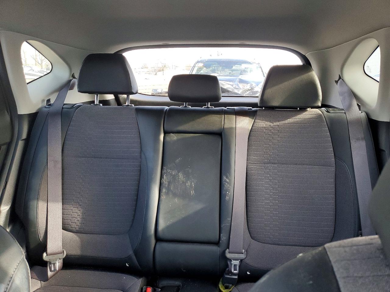 2021 KIA SELTOS S photo 10