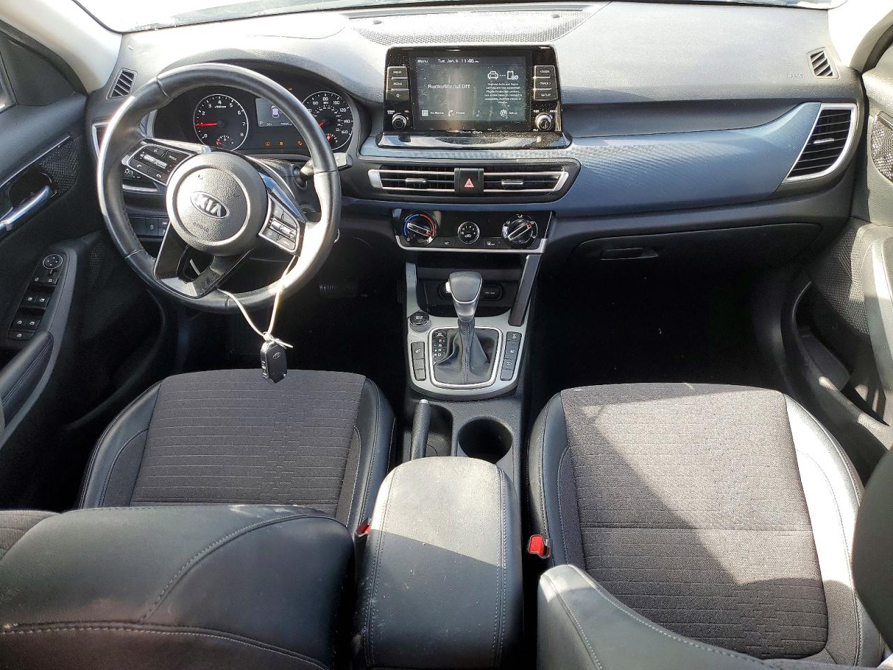 2021 KIA SELTOS S photo 8