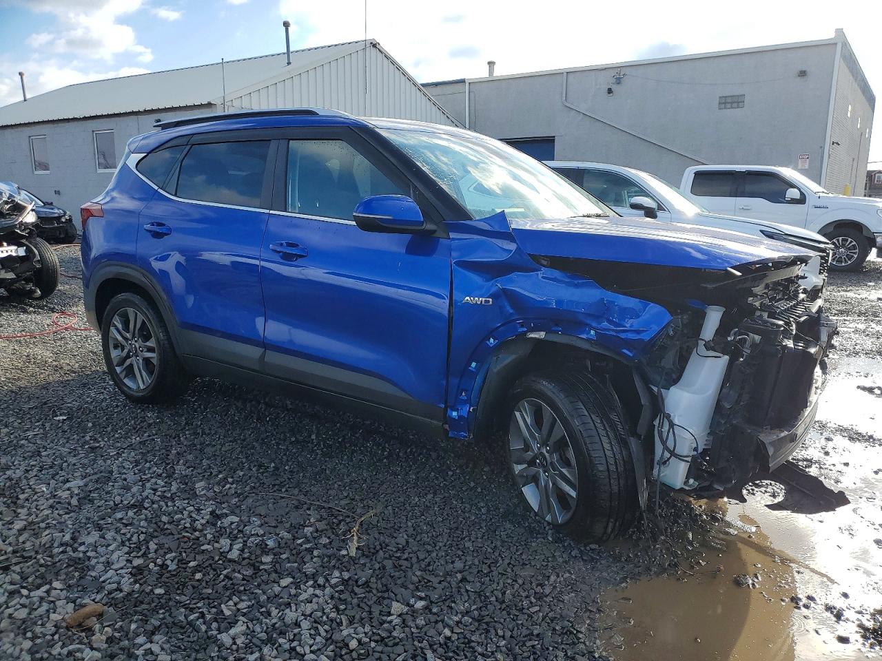 2021 KIA SELTOS S photo 4