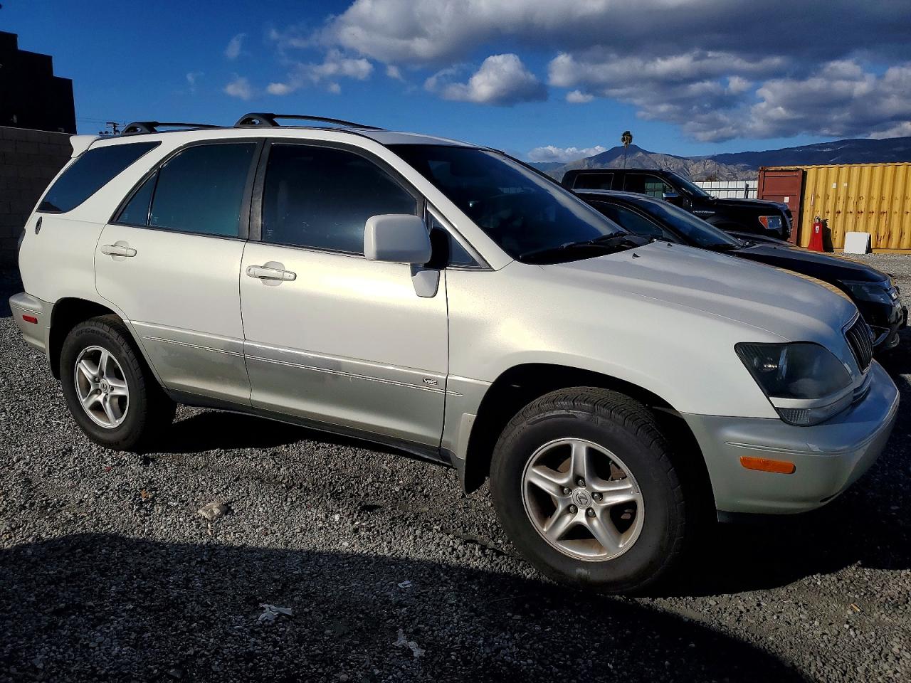 2002 LEXUS RX 300 photo 4