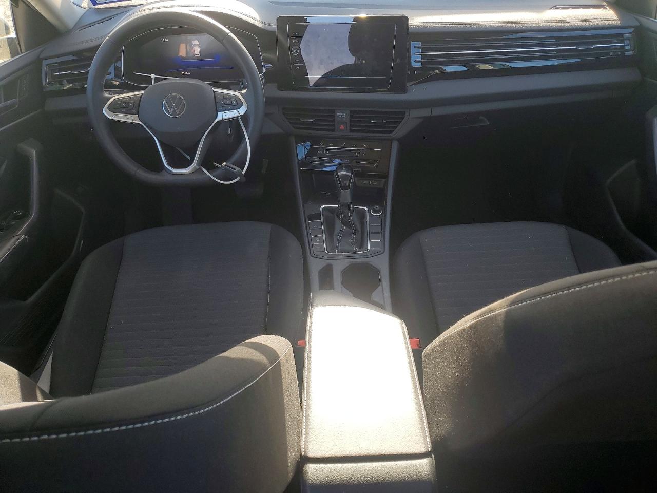 2025 VOLKSWAGEN JETTA S photo 8
