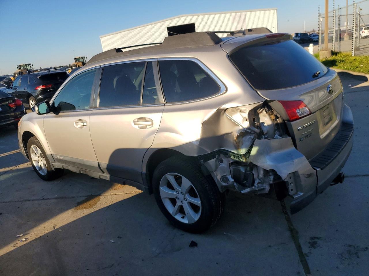2014 SUBARU OUTBACK 2.5I PREMIUM photo 2