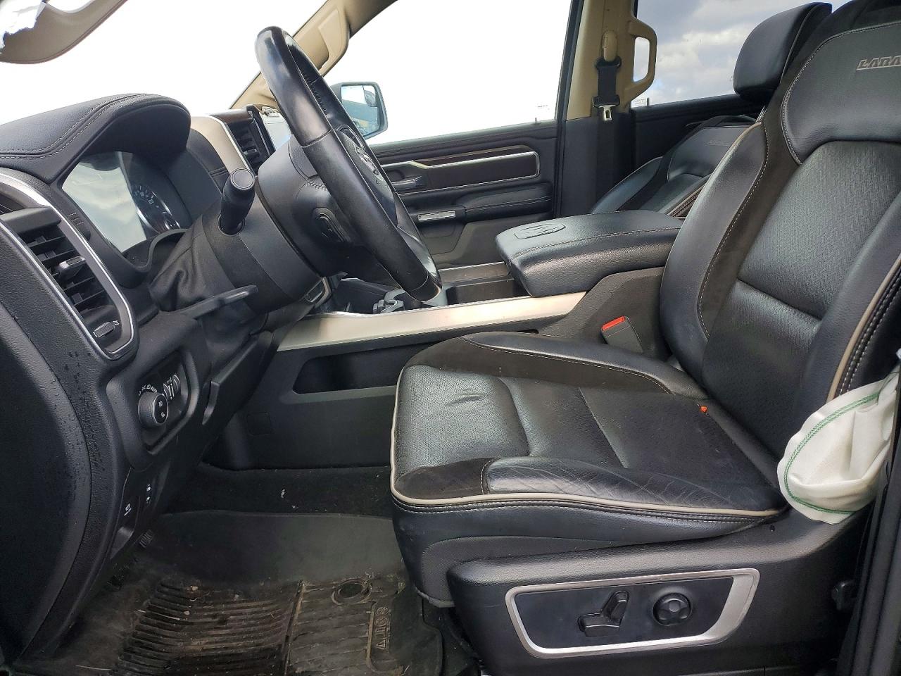 2021 RAM 1500 LARAMIE photo 19