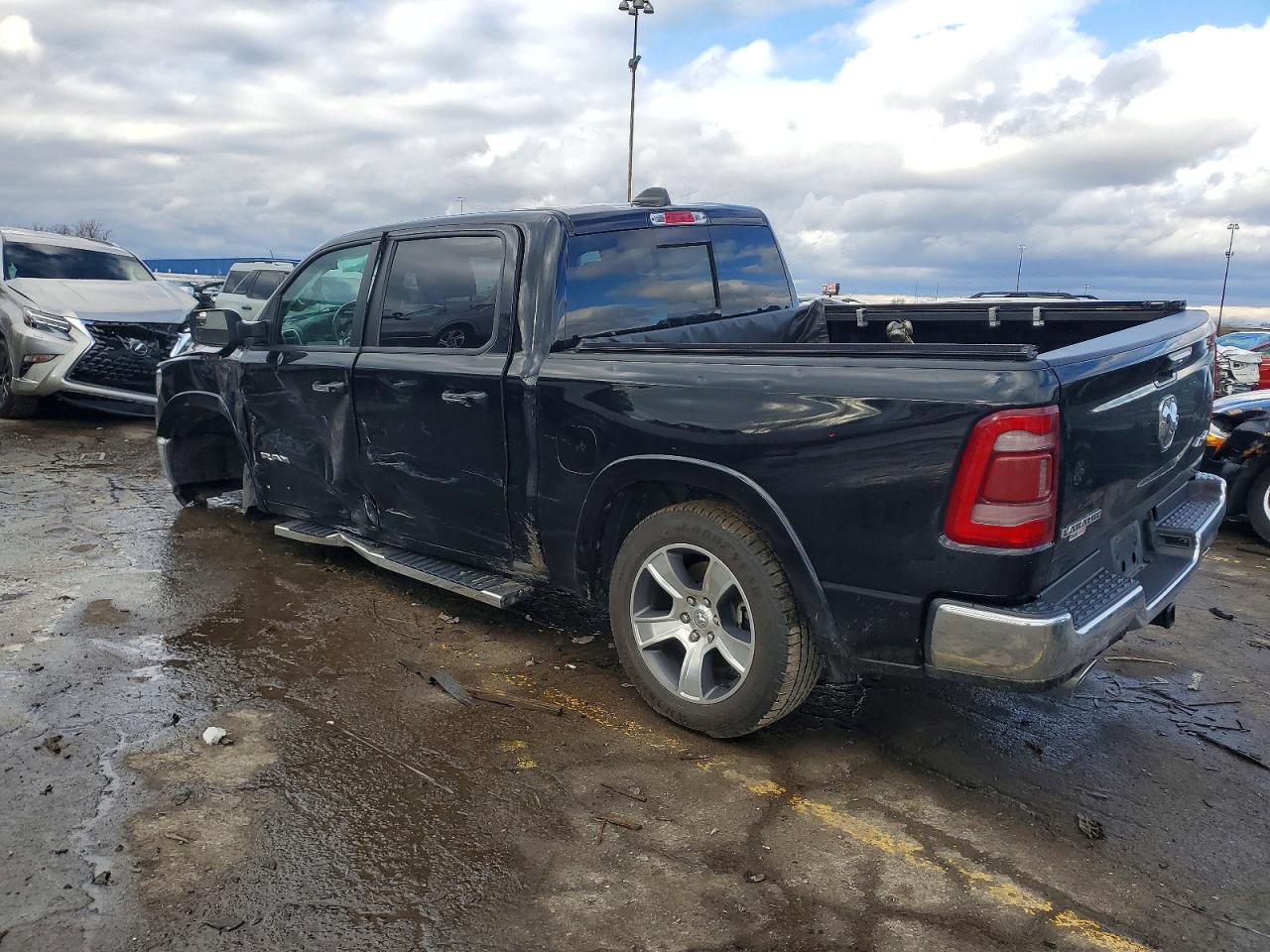 2021 RAM 1500 LARAMIE photo 4