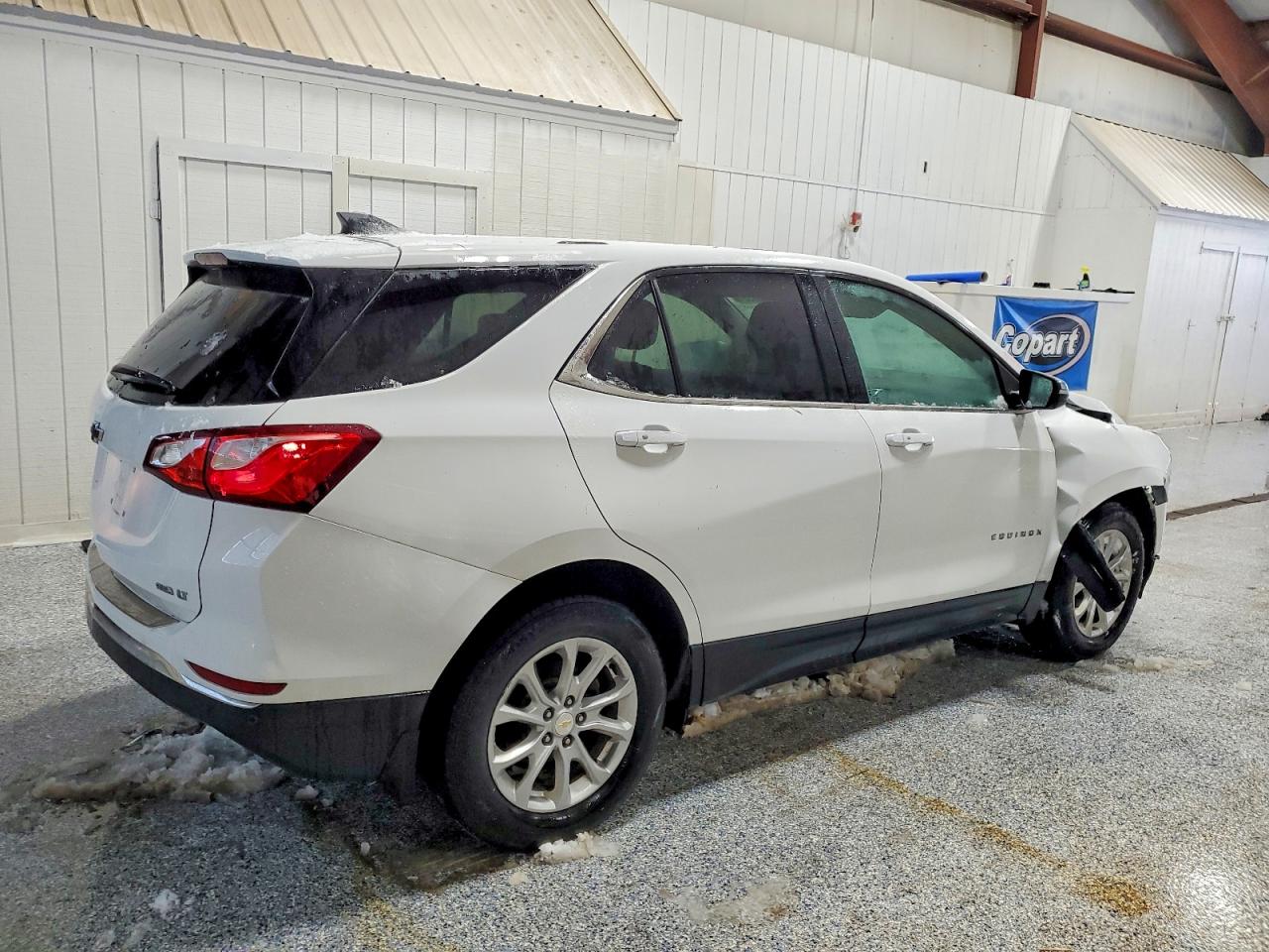 2019 CHEVROLET EQUINOX LT photo 3