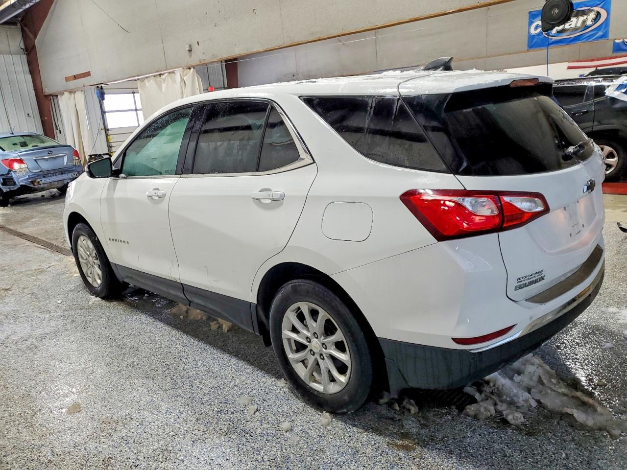 2019 CHEVROLET EQUINOX LT photo 2